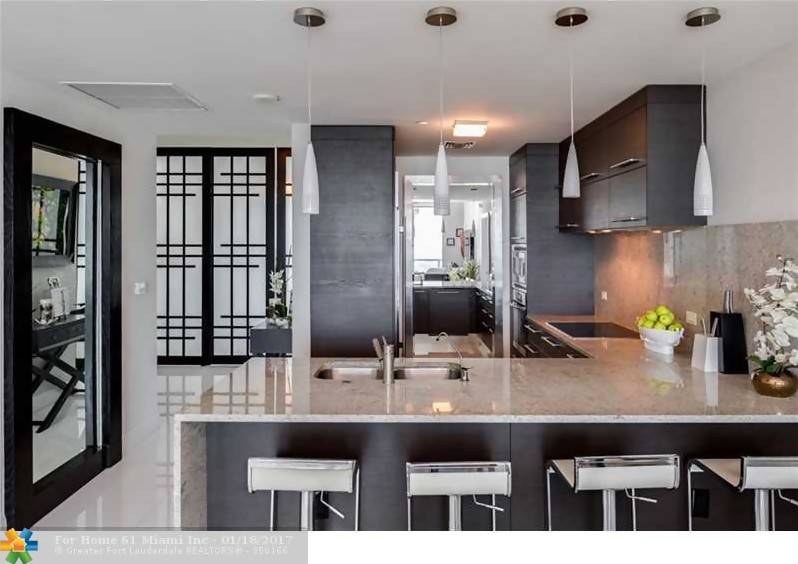 900 Biscayne Blvd, Miami, FL 33132, USA